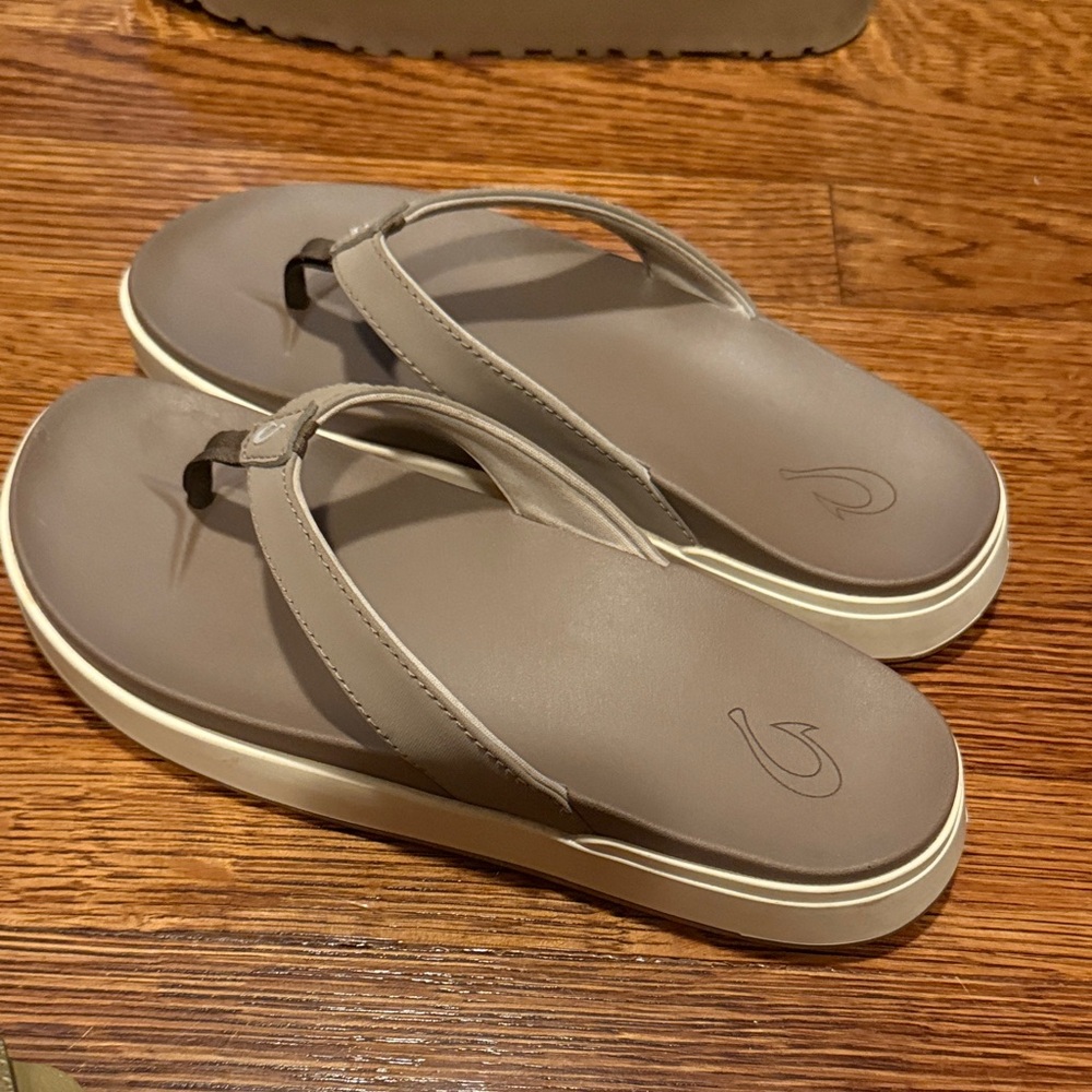 OluKai Women's Sandals - Brown and Cream